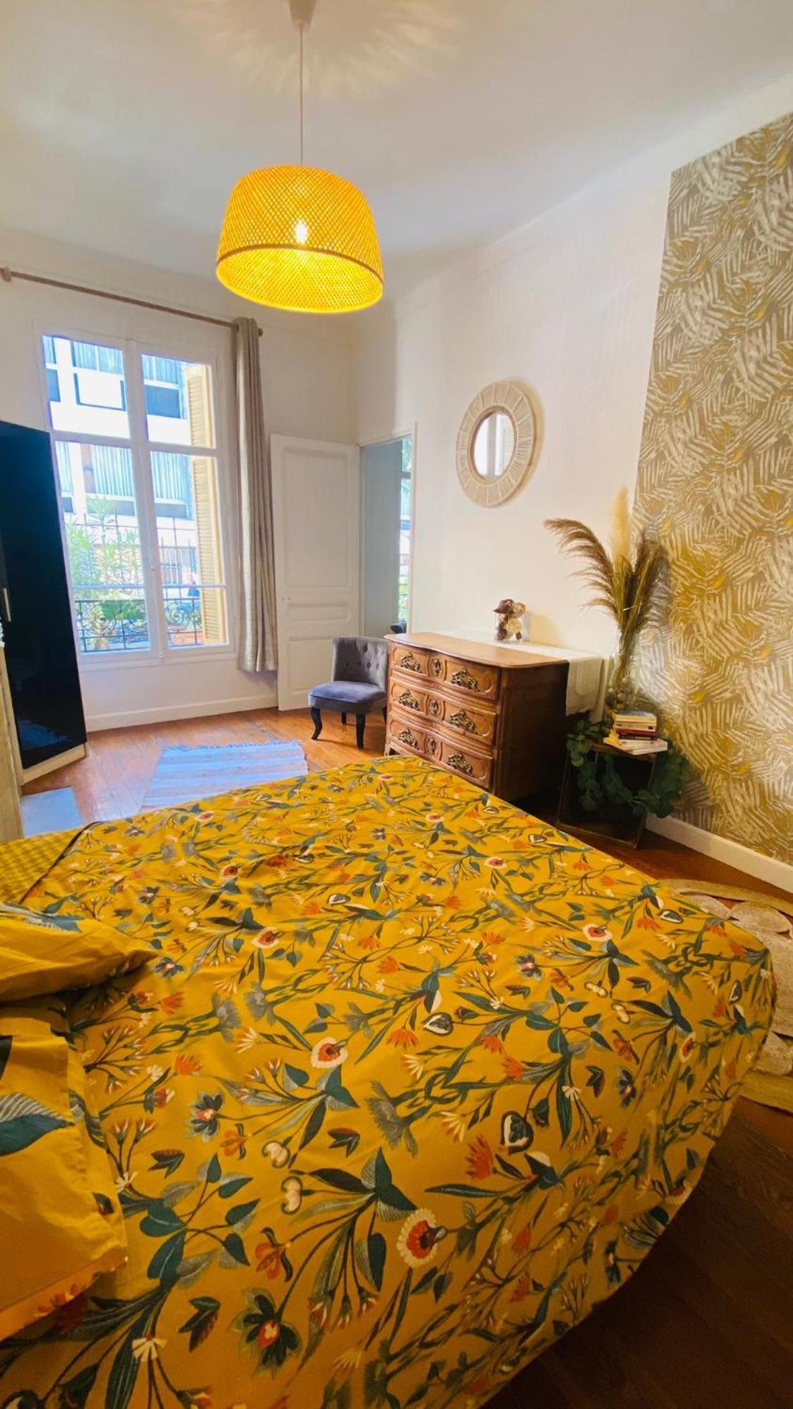 Appartement - Centre-ville Avec Jardin