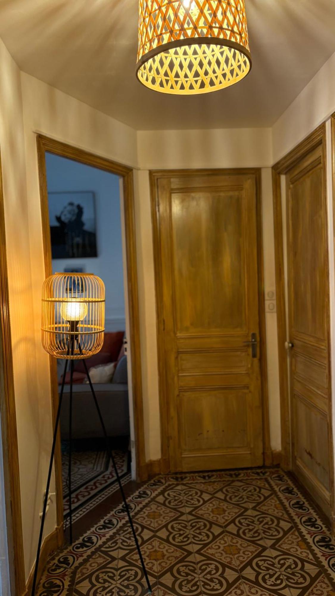 Appartement - Centre-ville Avec Jardin *